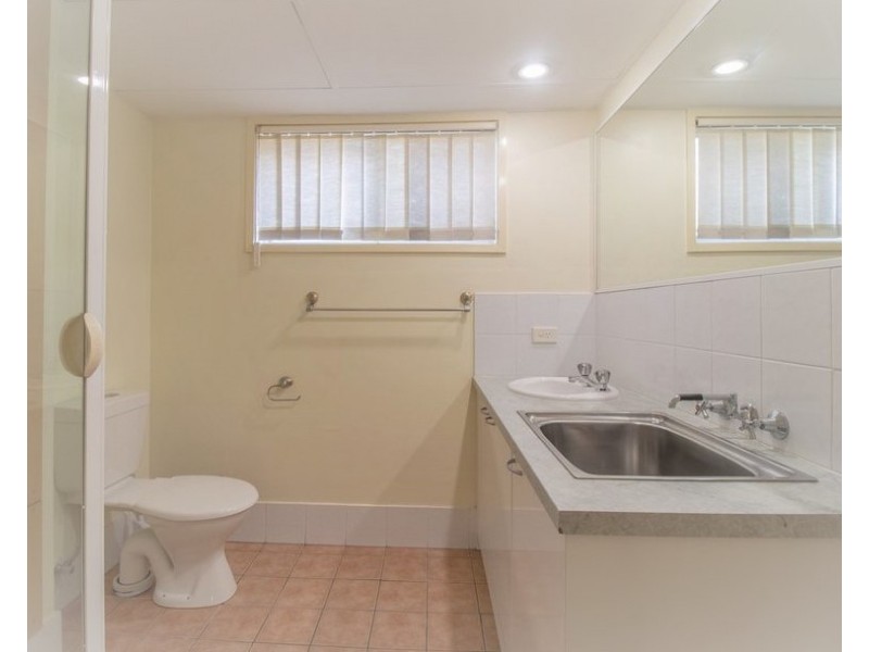 2/192 High Street, Southport QLD 4215