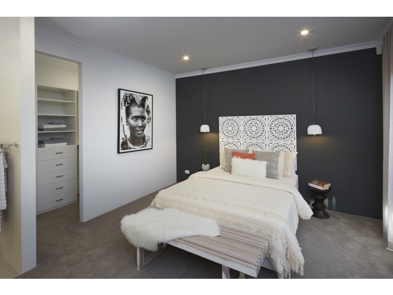 Wattle Grove WA 6107