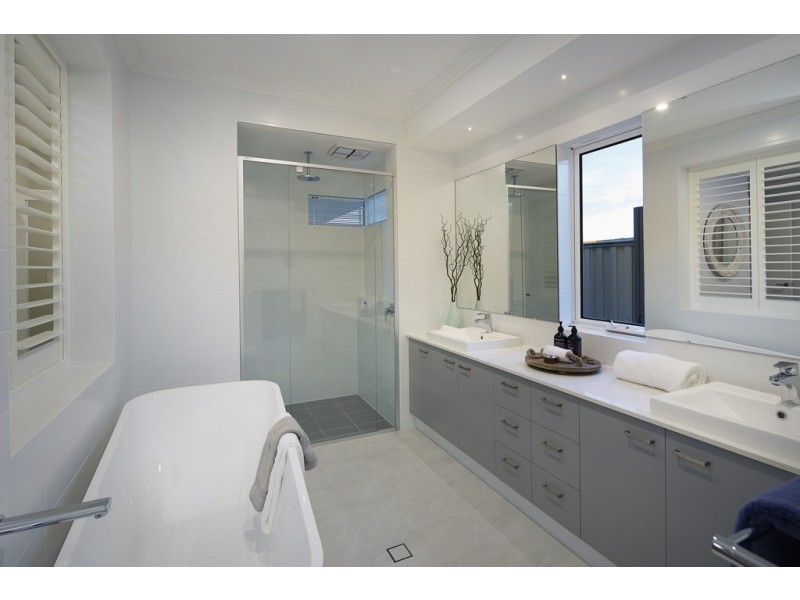 Piara Waters WA 6112