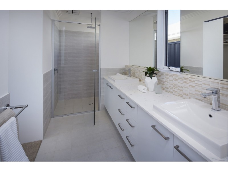 Piara Waters WA 6112