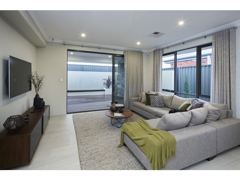 Piara Waters WA 6112