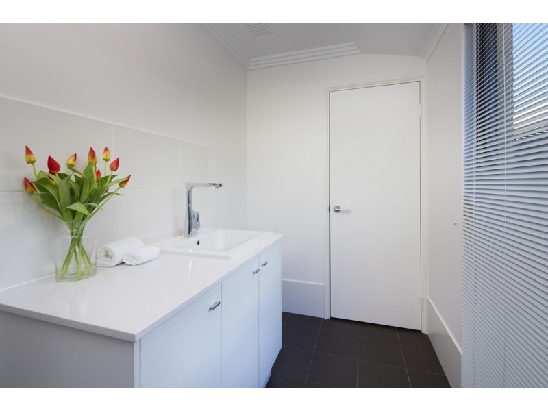 Banksia Grove WA 6031