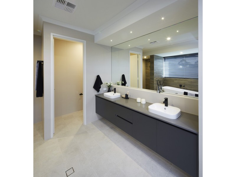 Piara Waters WA 6112