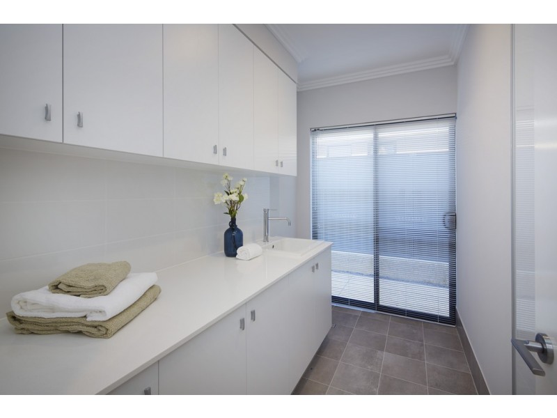 Caversham WA 6055
