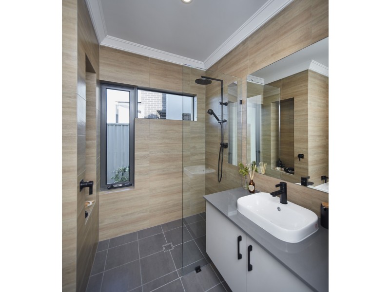 Piara Waters WA 6112