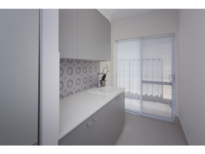 Banksia Grove WA 6031