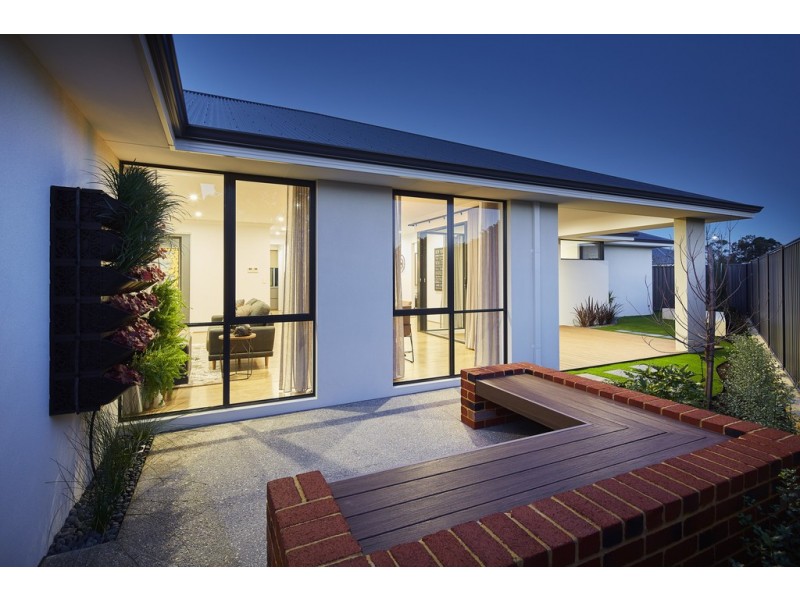 Wattle Grove WA 6107