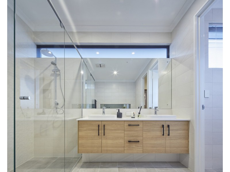 Piara Waters WA 6112