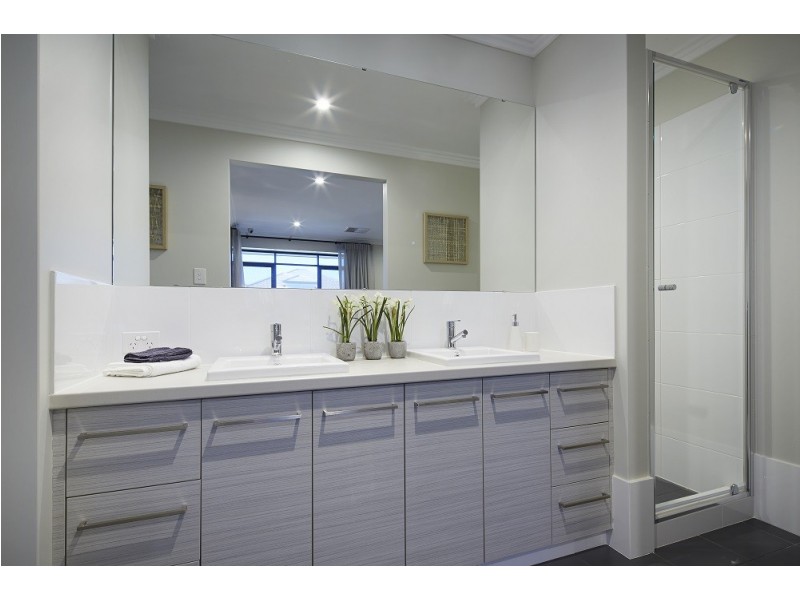 Wattle Grove WA 6107