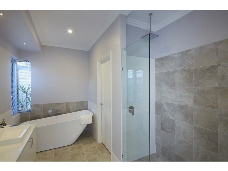 Piara Waters WA 6112