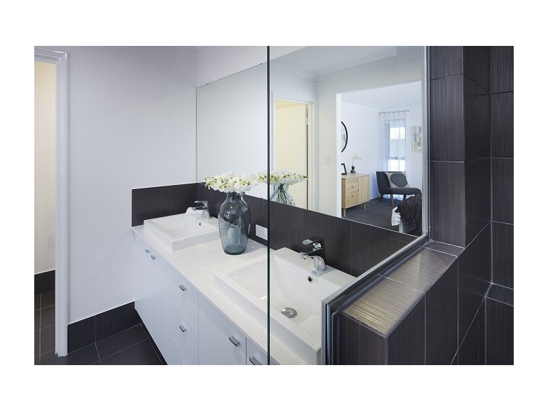 Piara Waters WA 6112