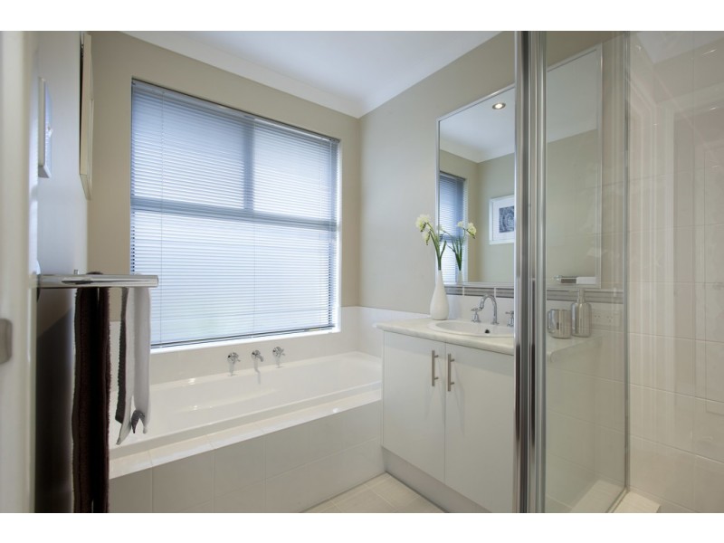 Seville Grove WA 6112