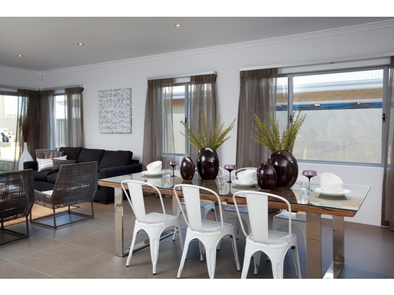 Piara Waters WA 6112