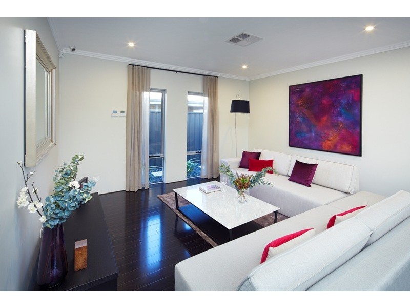 Wattle Grove WA 6107