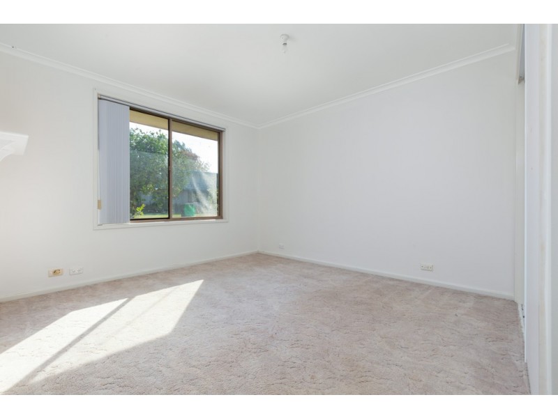 21 Cook Avenue, Surf Beach NSW 2536