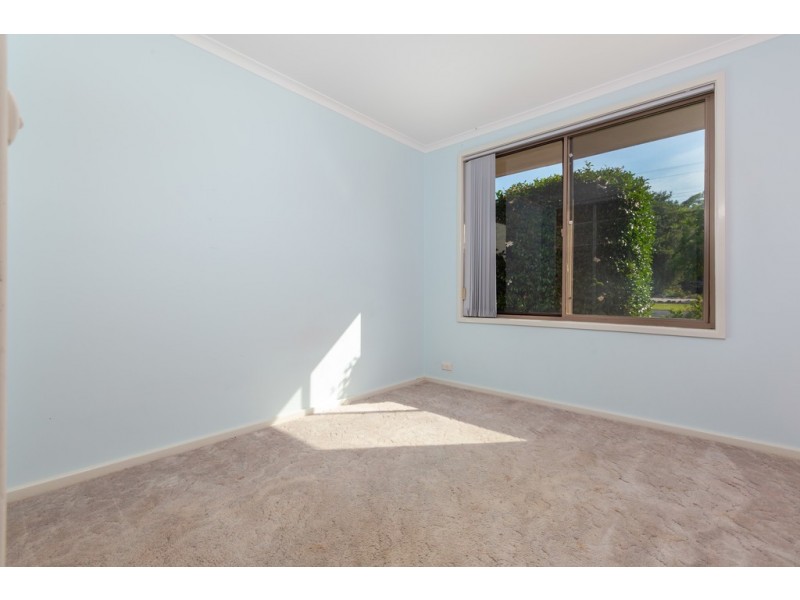 21 Cook Avenue, Surf Beach NSW 2536