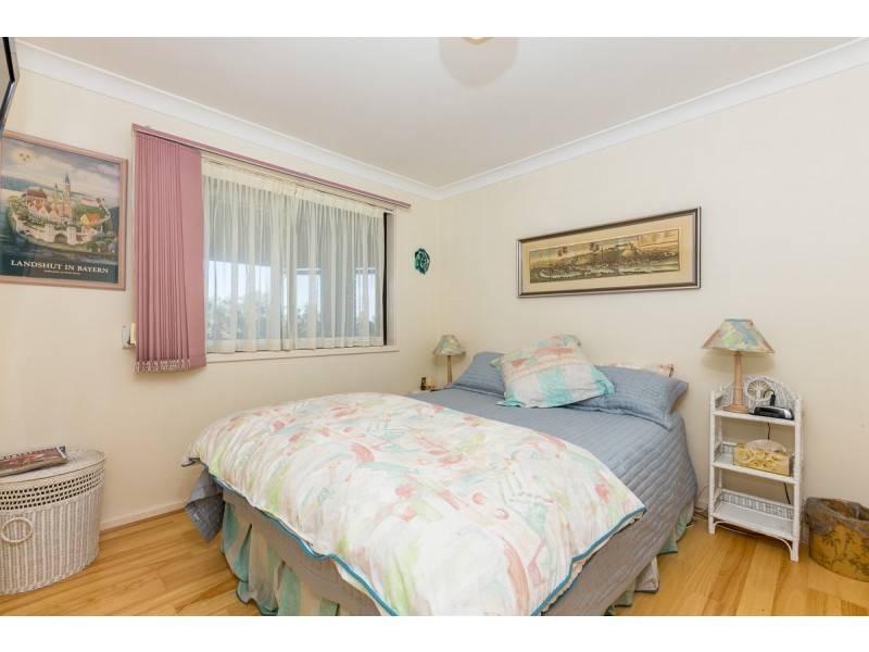 84 Annetts Parade, Mossy Point NSW 2537