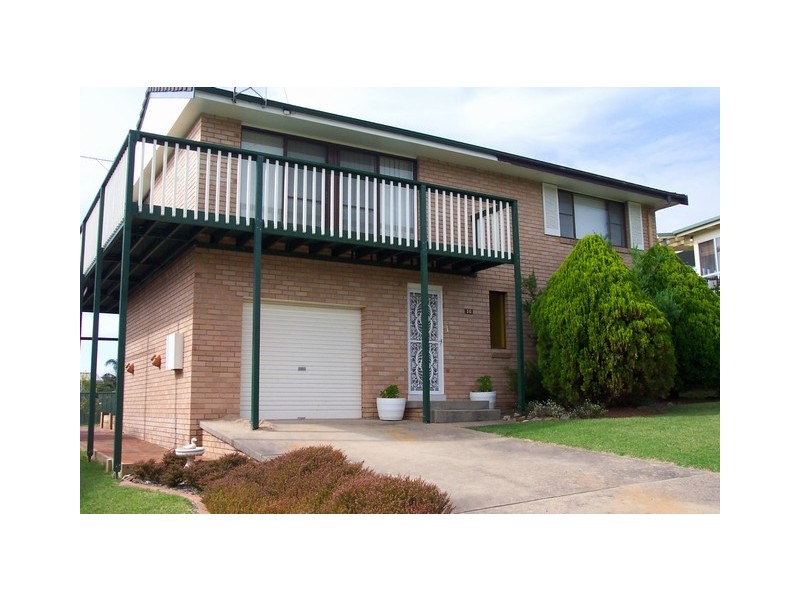 10 Malua Stret, Malua Bay NSW 2536