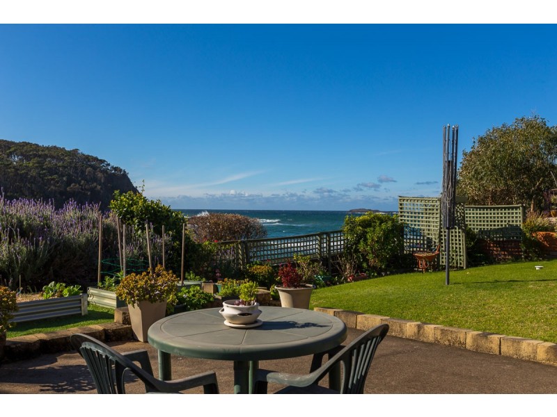 10 Iluka Avenue, Malua Bay NSW 2536