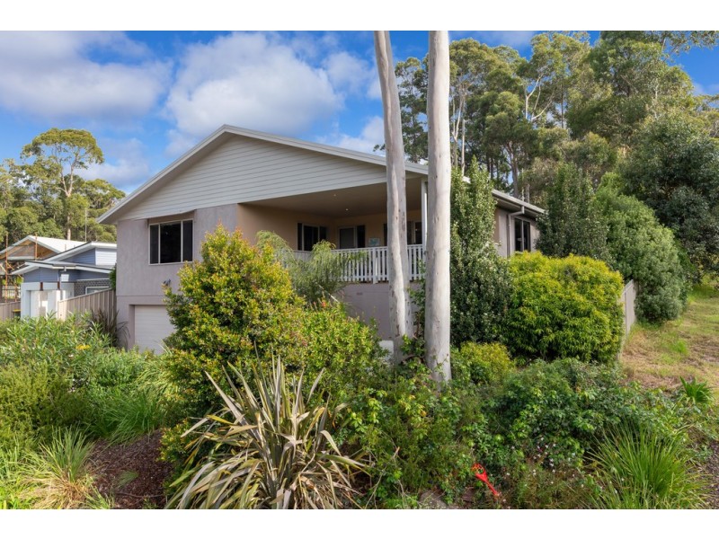 84 Bellbird Drive, Malua Bay NSW 2536