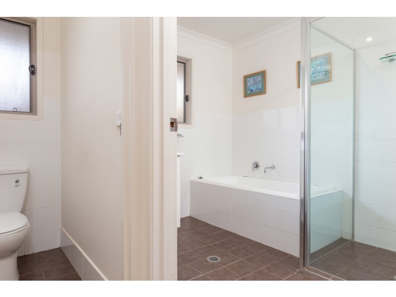 84 Bellbird Drive, Malua Bay NSW 2536