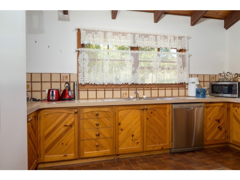 55 Eric Fenning Drive, Surf Beach NSW 2536