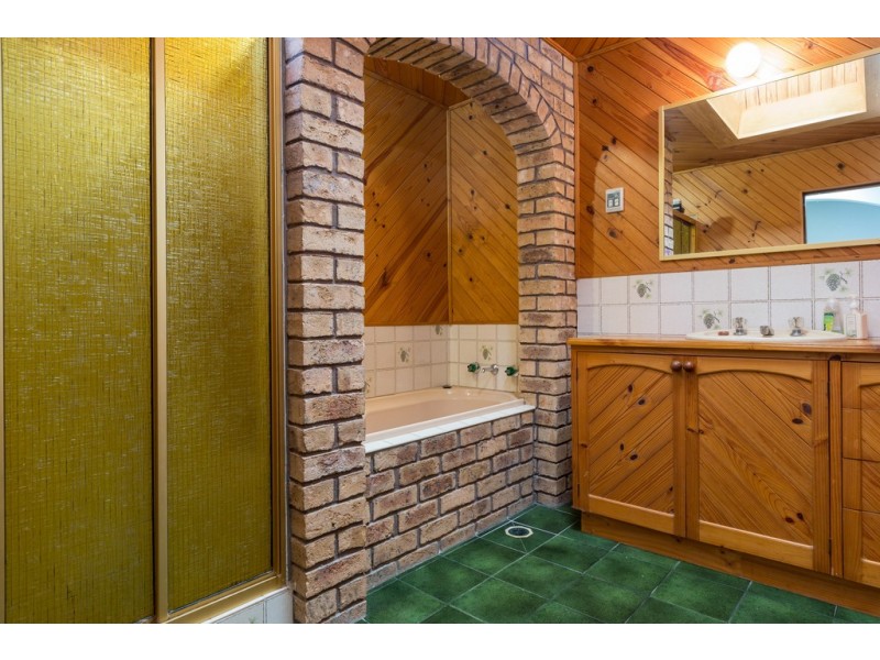 55 Eric Fenning Drive, Surf Beach NSW 2536