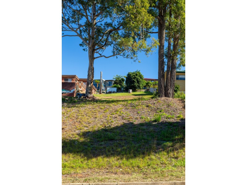 32 Catalina Drive, Catalina NSW 2536