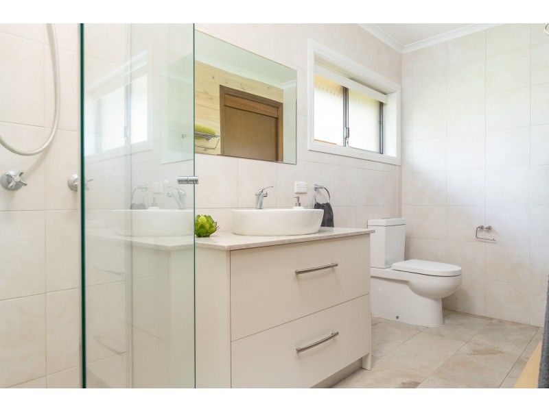 3 Tallwood Crescent, Rosedale NSW 2536