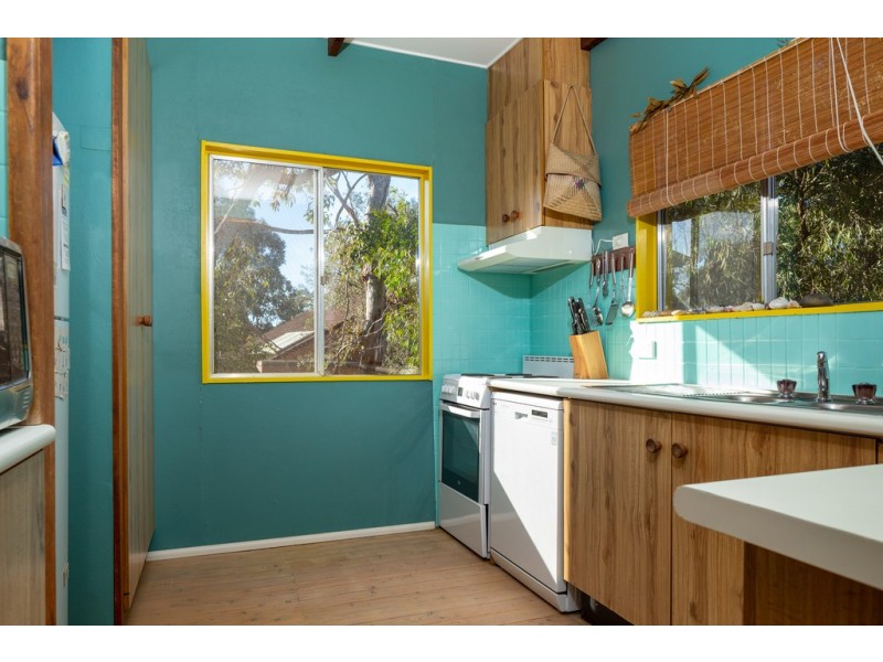 16 Broulee Road, Broulee NSW 2537