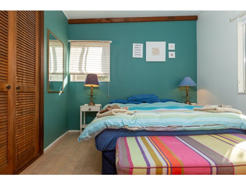 16 Broulee Road, Broulee NSW 2537