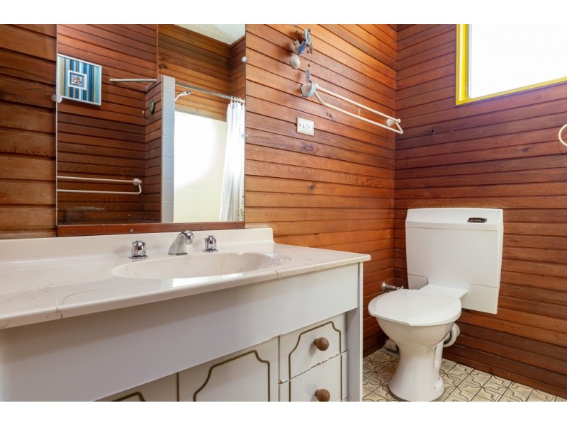 16 Broulee Road, Broulee NSW 2537