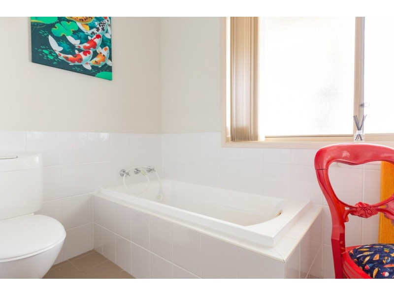 3 Bellbird Drive, Malua Bay NSW 2536