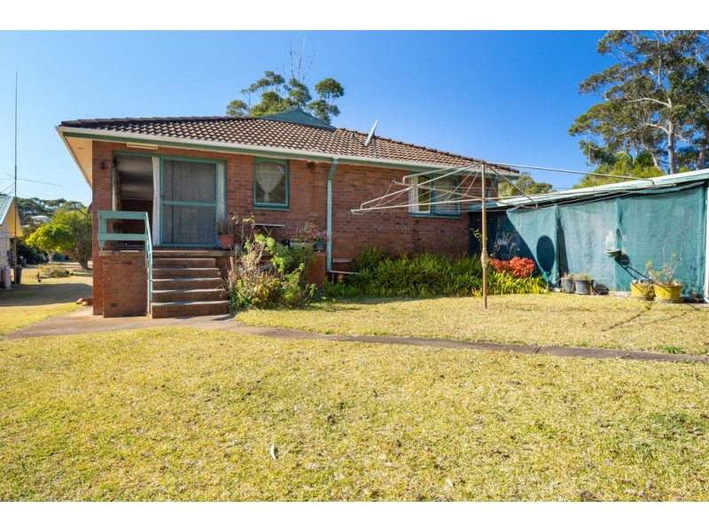 11 Boomerang Avenue, South Durras NSW 2536