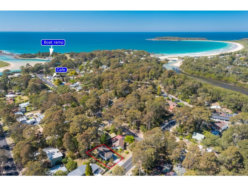 16 Annetts Parade (Sale), Mossy Point NSW 2537