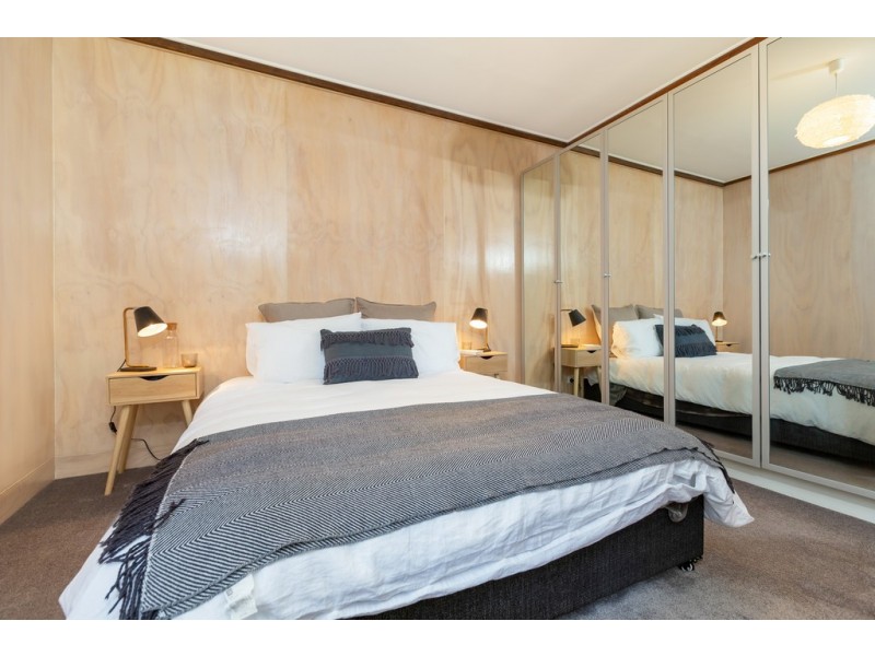 16 Annetts Parade (Sale), Mossy Point NSW 2537