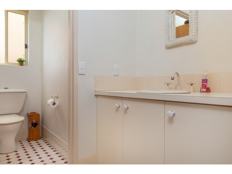 4 Yugura Street, Malua Bay NSW 2536