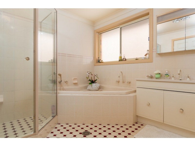 4 Yugura Street, Malua Bay NSW 2536