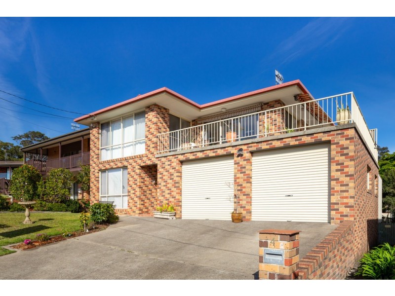 4 Yugura Street, Malua Bay NSW 2536