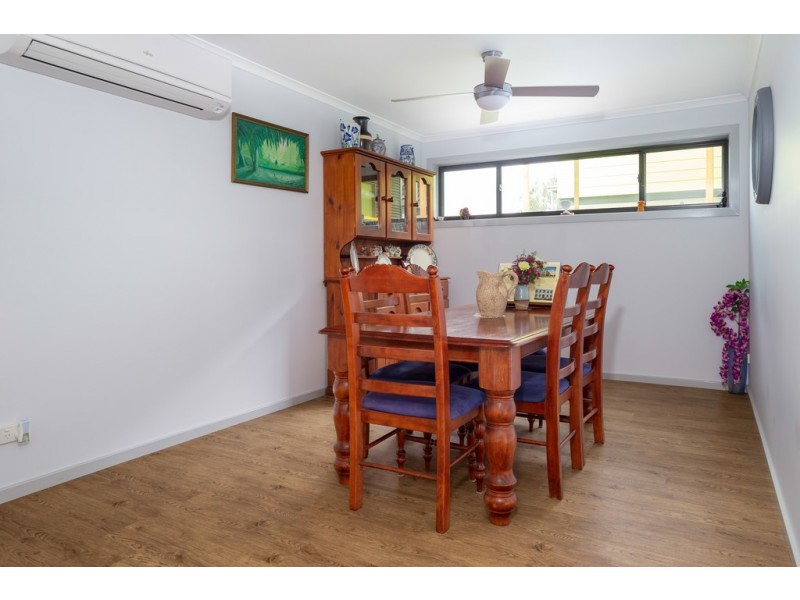 8 Swan Ridge Place, Moruya NSW 2537
