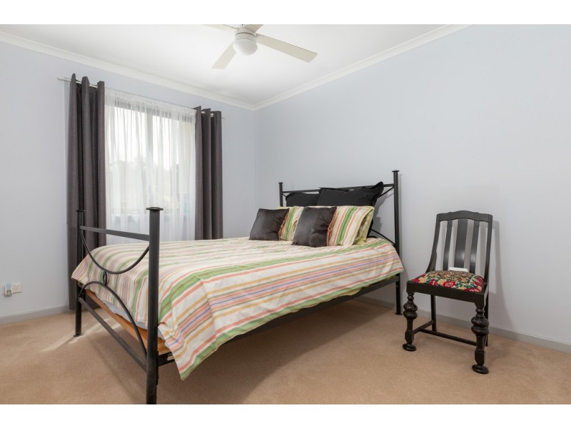 8 Swan Ridge Place, Moruya NSW 2537