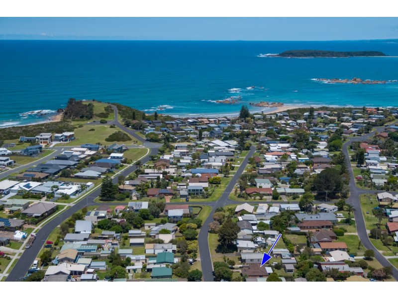 9 Deakin Parade, Tomakin NSW 2537