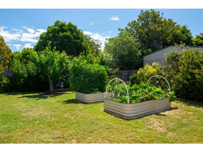 9 Deakin Parade, Tomakin NSW 2537