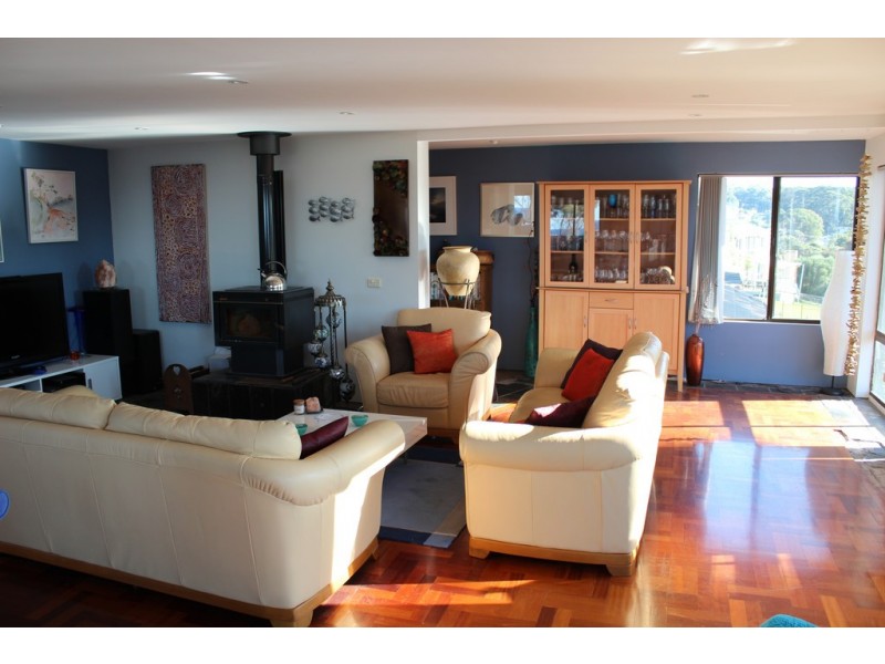 92 Yugura Street, Malua Bay NSW 2536