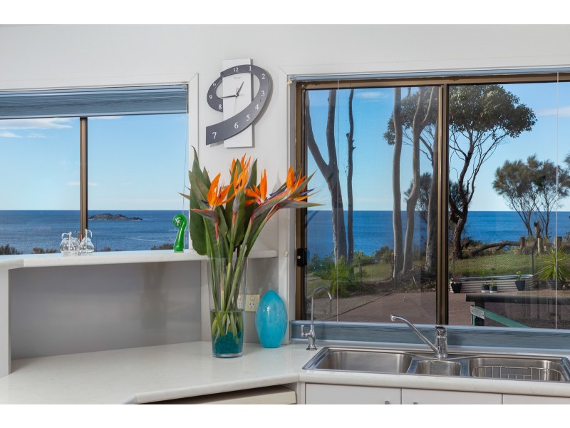 92 Yugura Street, Malua Bay NSW 2536