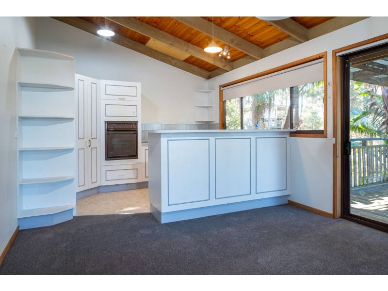 11 Kurrara Close, Malua Bay NSW 2536