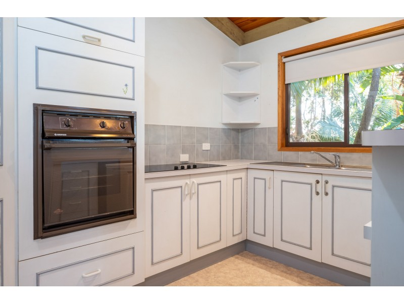 11 Kurrara Close, Malua Bay NSW 2536