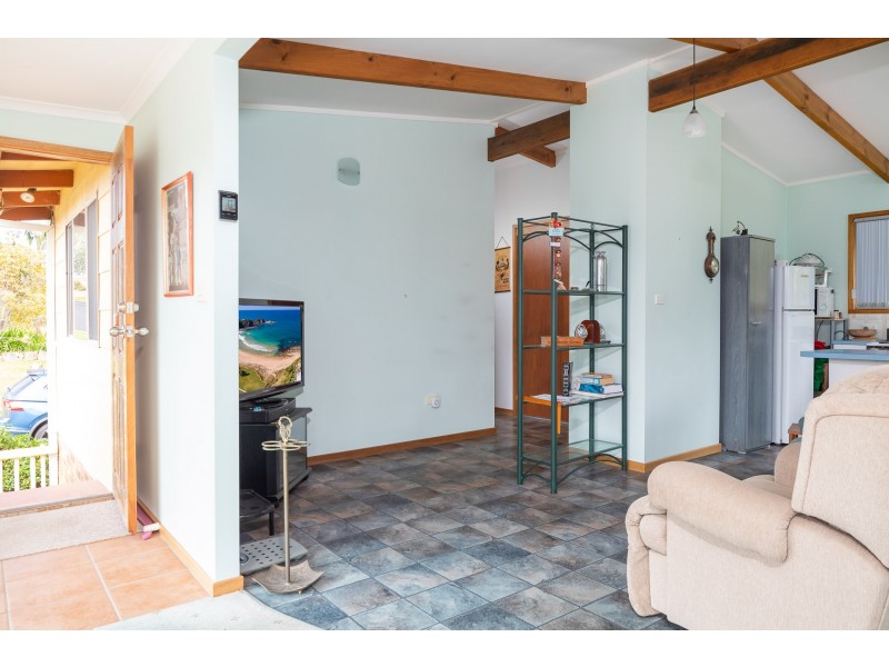 15 Malua Street, Malua Bay NSW 2536