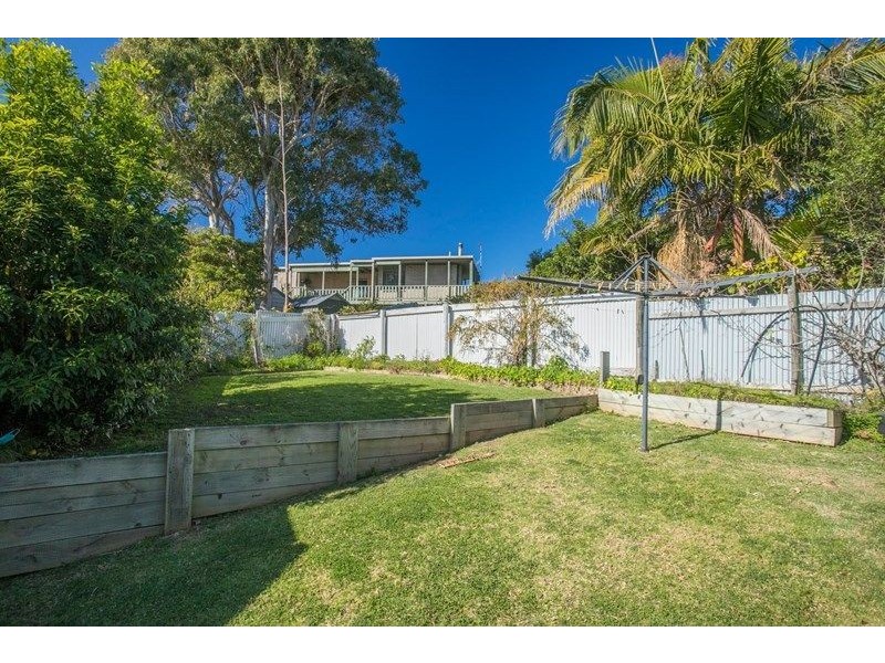 11 Iluka Avenue, Malua Bay NSW 2536