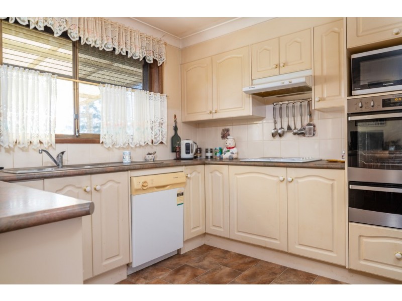 5 Hume Road, Surf Beach NSW 2536